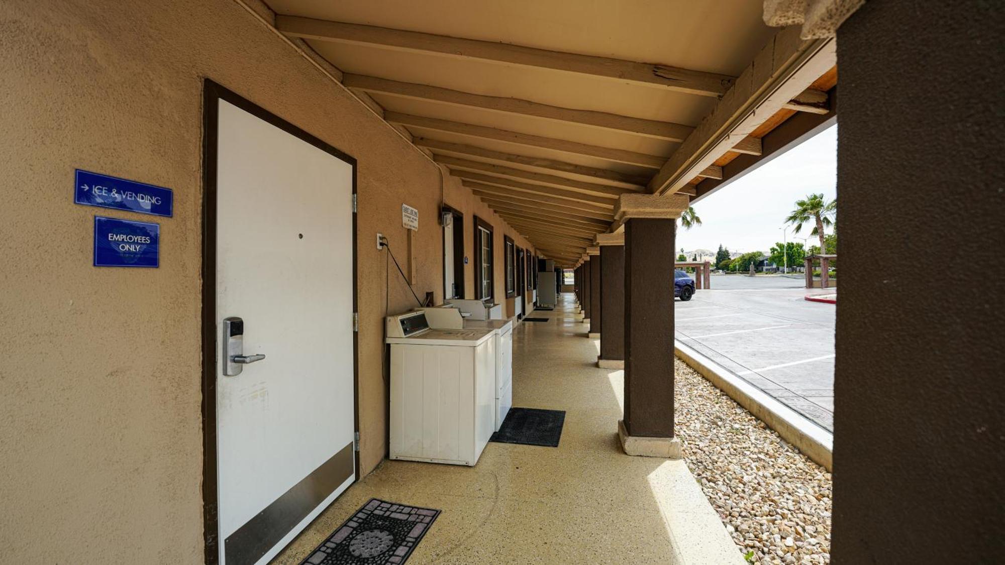 Americas Best Value Inn, Antioch Luaran gambar